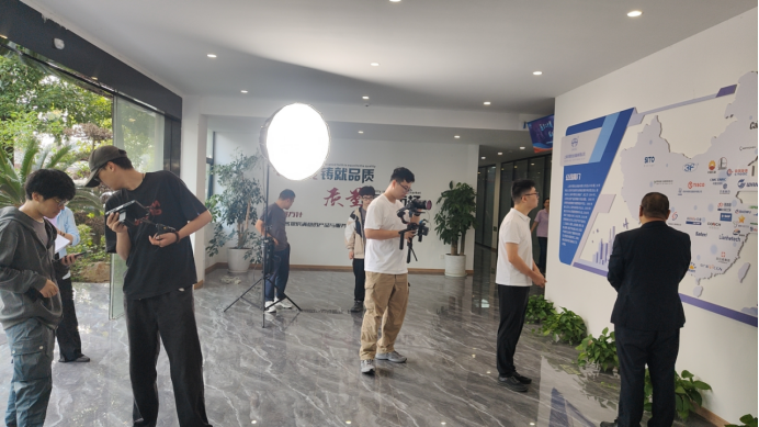 企业宣传片制作-再次签约上海华理安全装备有限公司